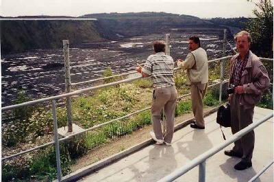 Blick von der `T&ouml;pfer-Rampe` zum wieder aufgef&uuml;llten Tagebau Lichtenberg
